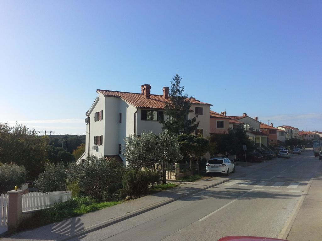 Apartments Liliana プーラ エクステリア 写真