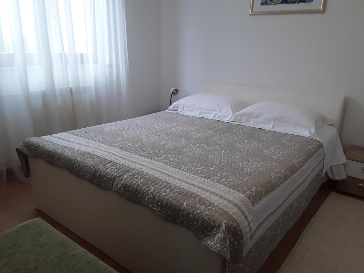 Apartments Liliana プーラ エクステリア 写真
